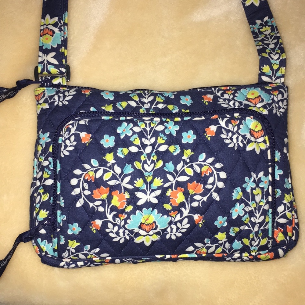 Vera Bradley Bag (DARK BLUE FLOWER PRINT)